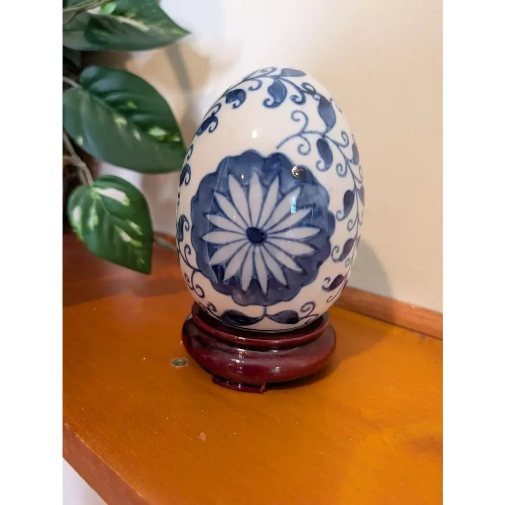 Vintage Blue White Porcelain Egg Chrysanthemum Vine Wood Stand Chinoiserie